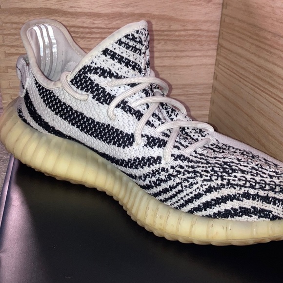 Yeezy v2 zebras - Picture 5 of 6